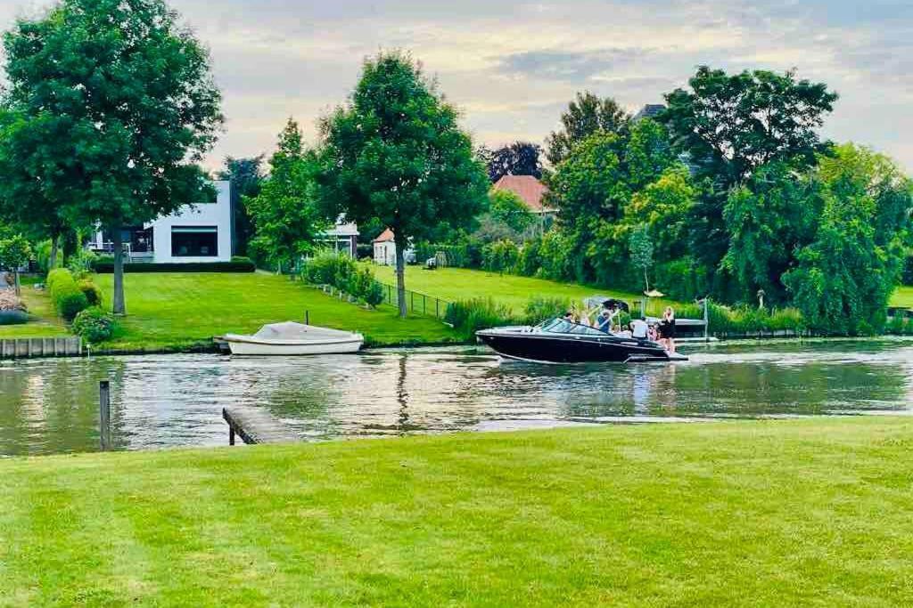 Charmante Villa Aan De Leie Sint-Martens-Latem Luaran gambar